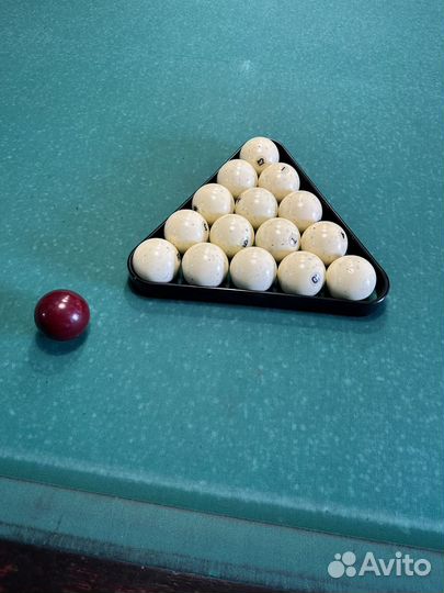 Бильярдный стол