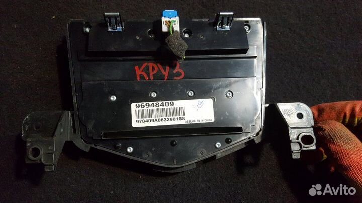 Блок управления магнитолой Chevrolet Cruze