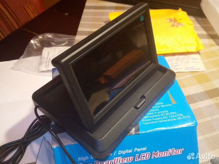Монитор с камерой заднего вида