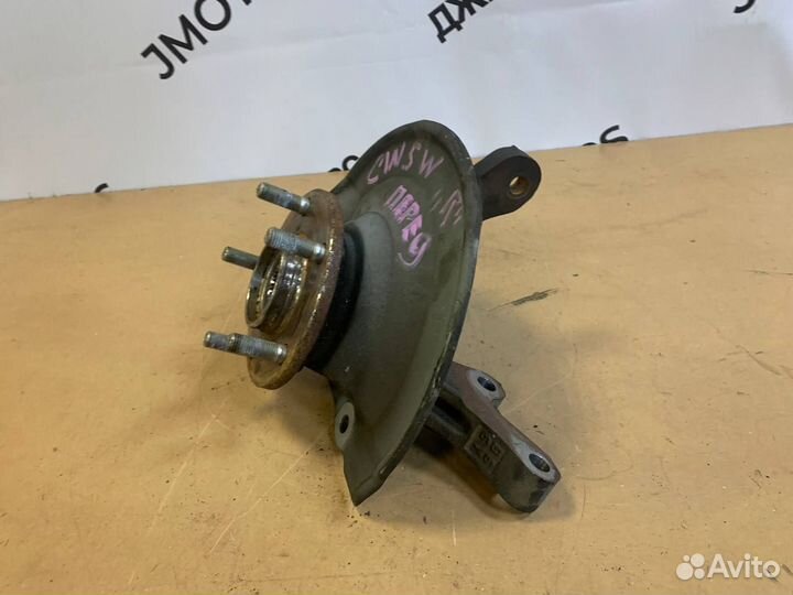 Кулак Mitsubishi Outlander XL правый передний