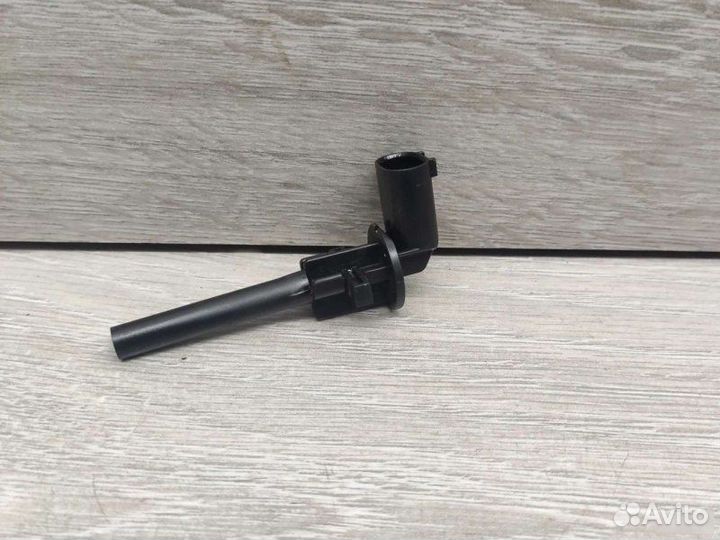 Датчик уровня охлаждающей жидкости Mercedes