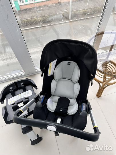 Автокресло doona + база doona isofix