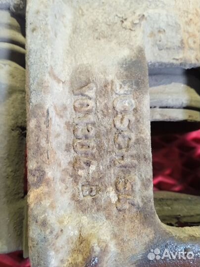 Суппорт тормозной передний левый Renault Megane