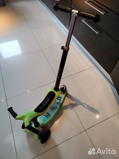 Самокат детский трехколесный с сиденьем