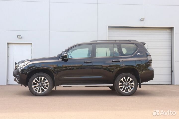 Toyota Land Cruiser Prado 2.8 AT, 2022