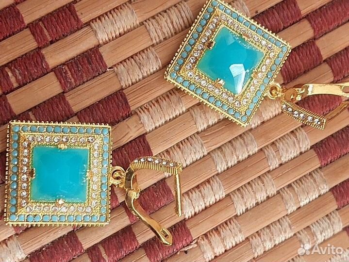 Прекрасные серьги квадраты Англия