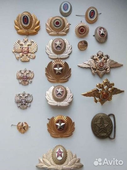 Кокарды разные