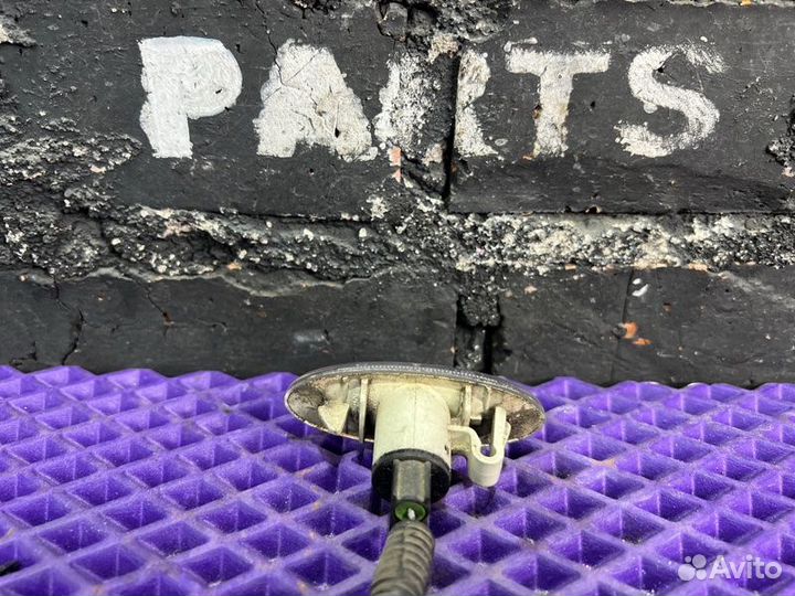 Повторитель поворота в крыло Nissan Dualis