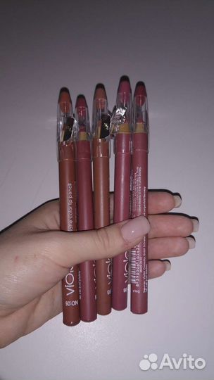 Матовые карандаши для губ