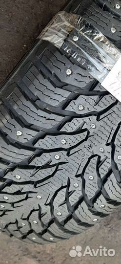 Nokian Tyres Hakkapeliitta 9 SUV 285/40 R22 110T
