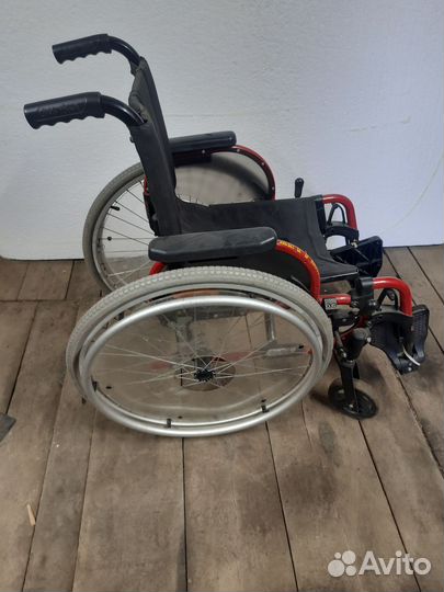 Коляска инвалидная
