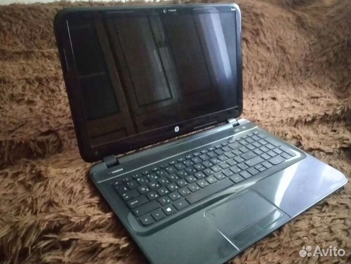 HP Sleekbook 15-b001ee 8gb, i3-3217U, gt630, SSD