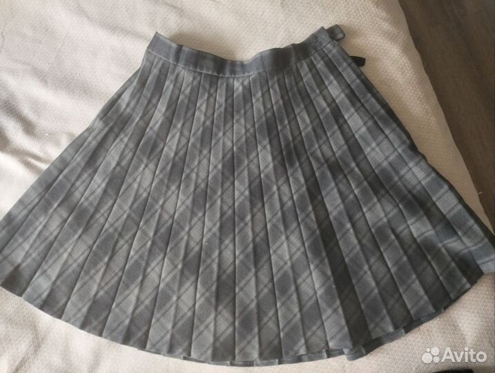 Школьная одежда для девочки 134- 140