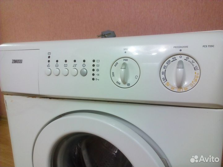 Стиральная машина zanussi FCS 725C