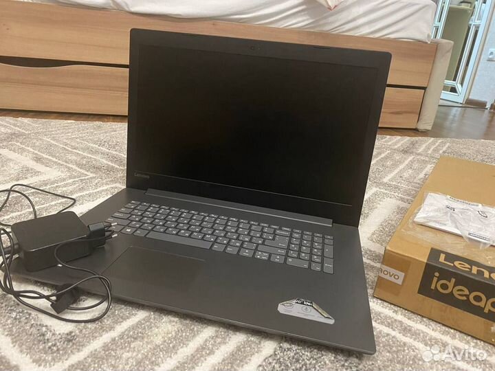 Ноутбук lenovo