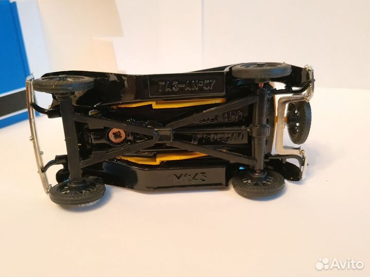 Модель газ-А 1/43 металл