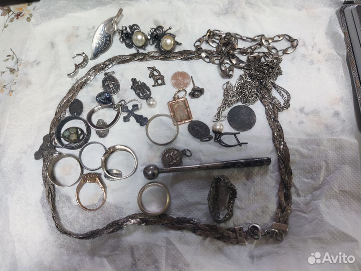 Лот серебряных изделий