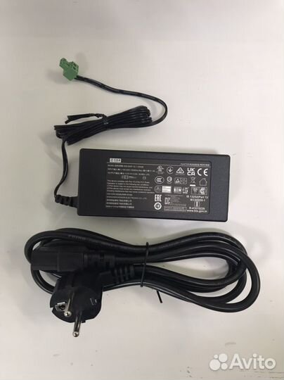 Блок питания (адаптер) 12v