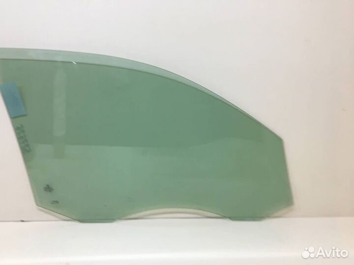 Стекло двери передней левой Volkswagen Tiguan 5N1