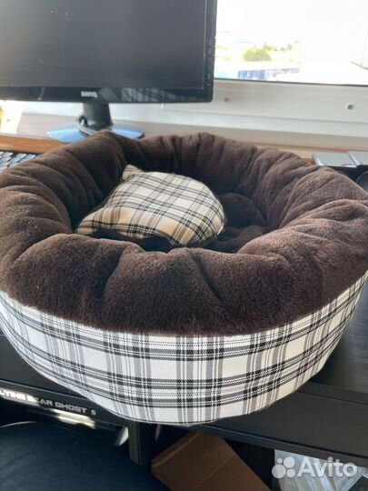 Лежанка для кошек