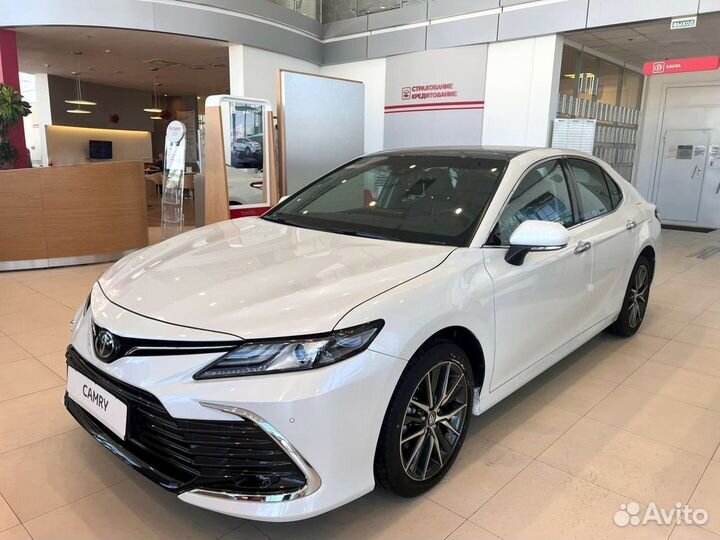Toyota Camry 2.5 AT, 2023