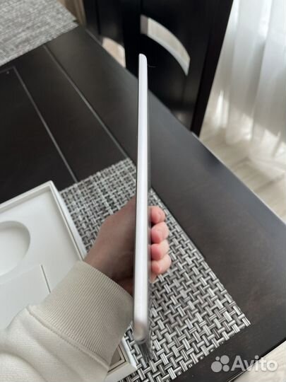 iPad 5 поколение 9.7 wi-fi+cellular 128гб