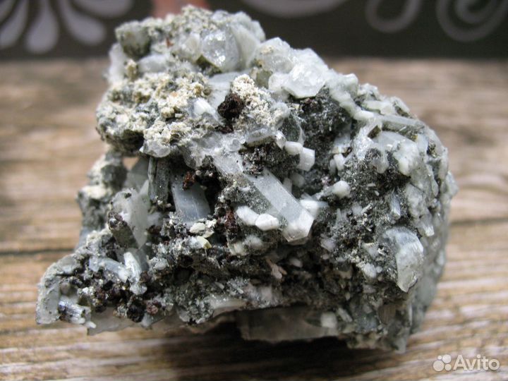 Друза кристаллов натролита