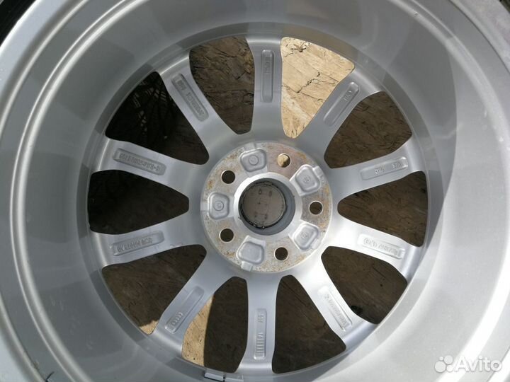 Новые диски R18 оригинал на Audi A4 B9 New