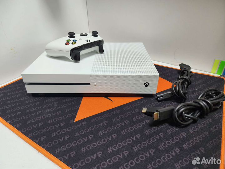 Xbox One S 1tb с играми 450+