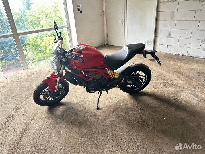 Ducati Monster 797