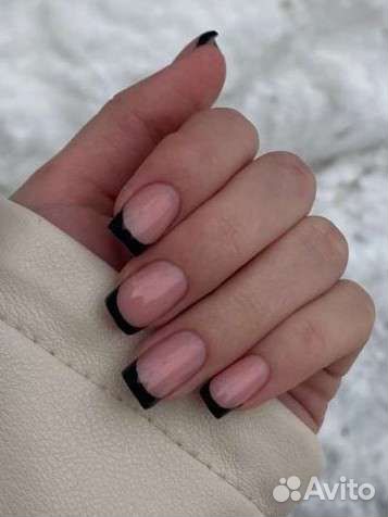 Маникюр, педикюр, наращивание ногтей