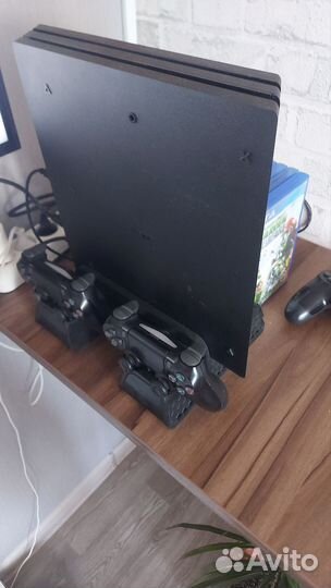 Sony playstation 4 PS4 pro 1tb с играми