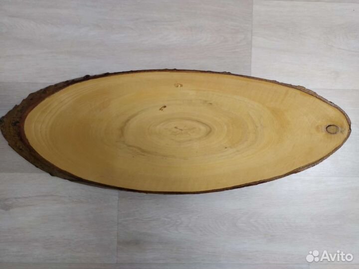 Картина на срезе дерева