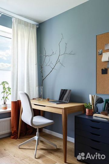 Рабочая зона у окна на заказ