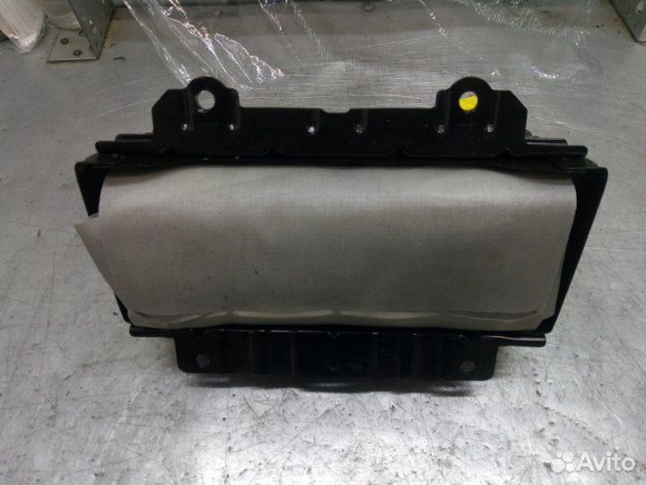 Подушка безопасности пассажира передняя правая