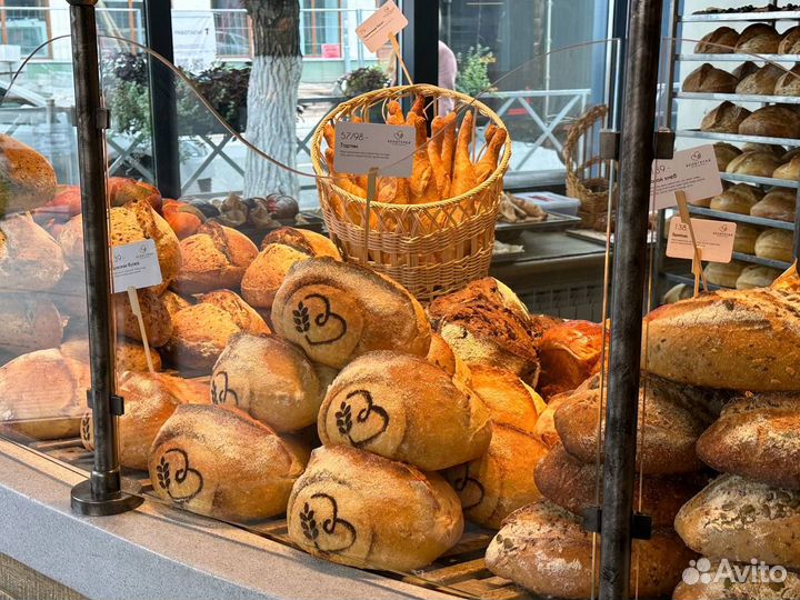 Пекарь в пекарню