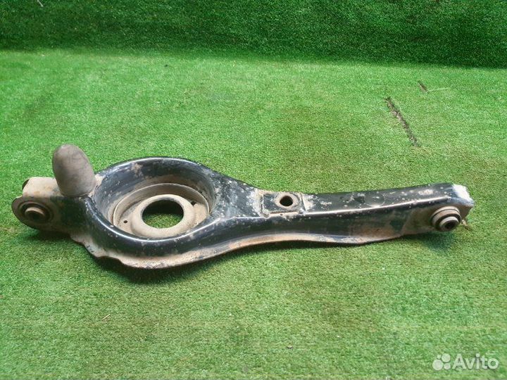 Рычаг поперечный задний Ford Focus 2 седан 1.8