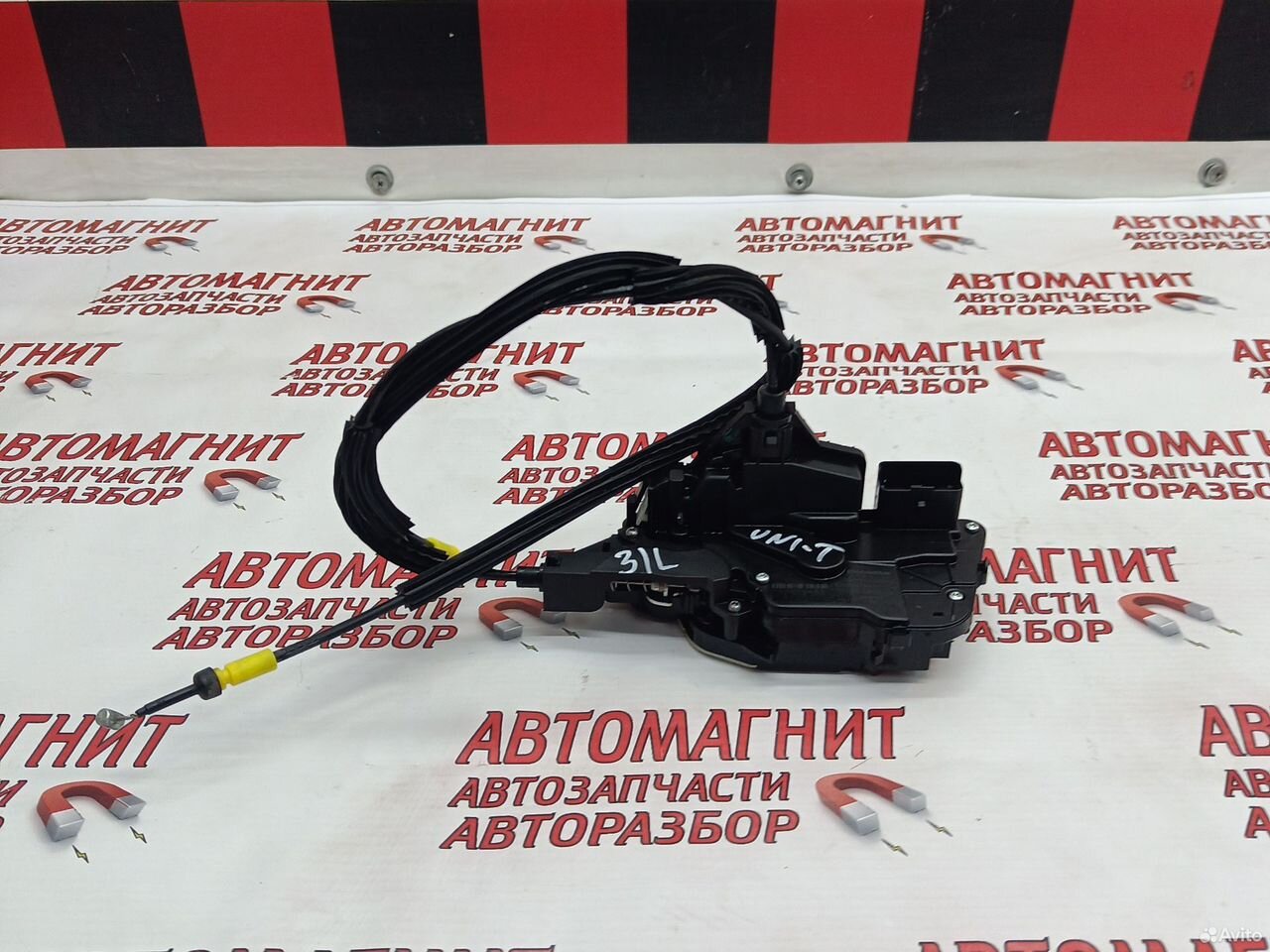 Замок двери задний левый Changan UNI-T