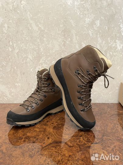 Трекинговые ботинки UYN monte bianco