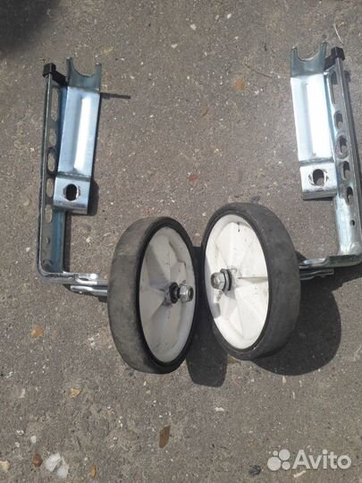 Дополнительные колеса для велотранспорт детского
