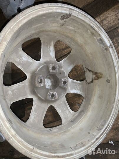 Литой диск r15 от renault megan