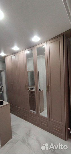 Шкаф распашной на заказ с доставкой