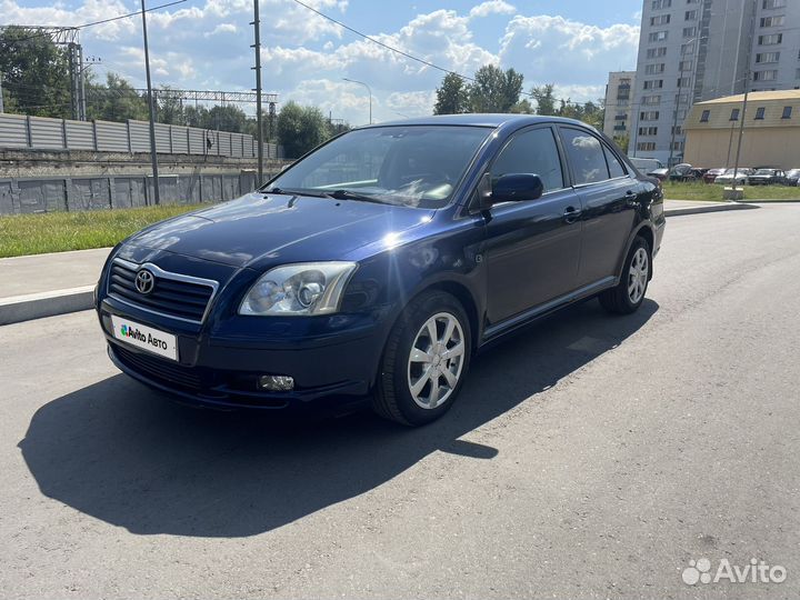 Toyota Avensis 2.0 AT, 2004, 200 000 км