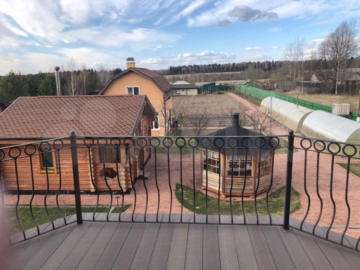 Дом 210 м² на участке 60 сот.