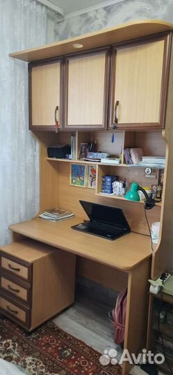 Письменный стол