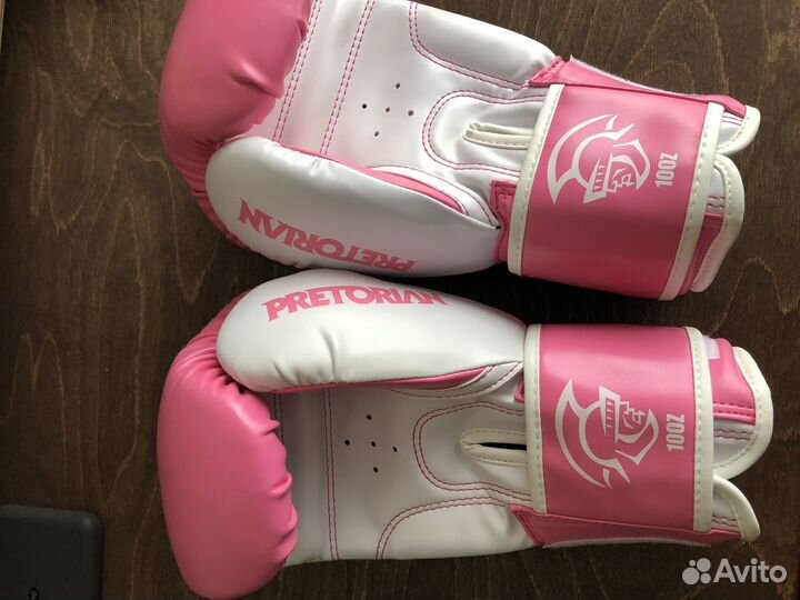 Боксерские перчатки 10 oz