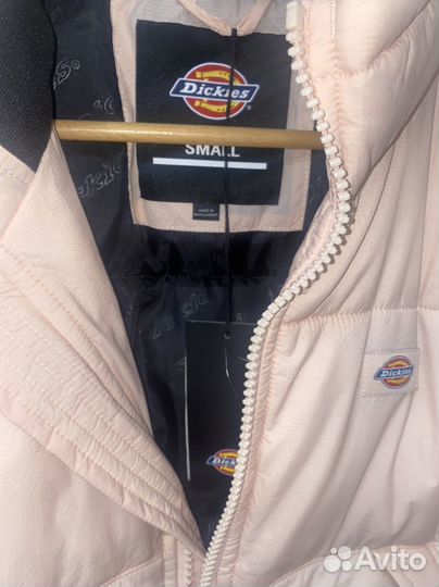 Новый пуховик Dickies 42/44 размер