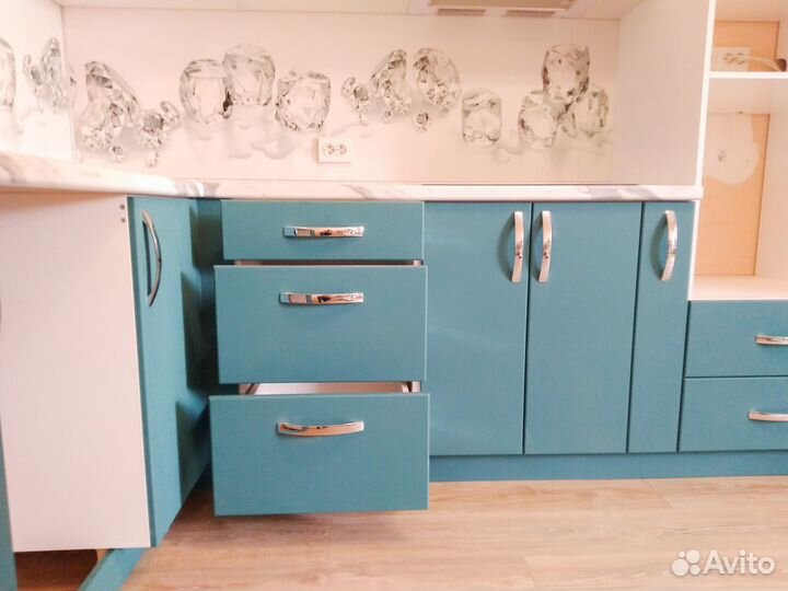 Кухонный гарнитур. Угловая кухня глянец ксп:30712