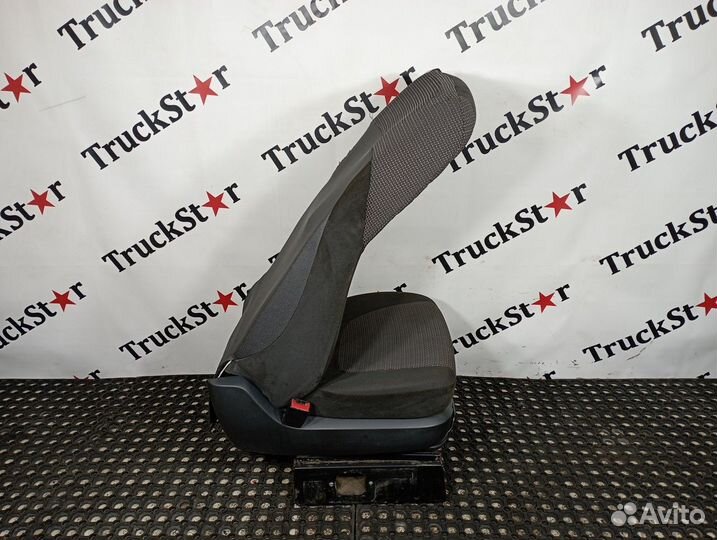 1879026 Сиденье водительское пневматическое