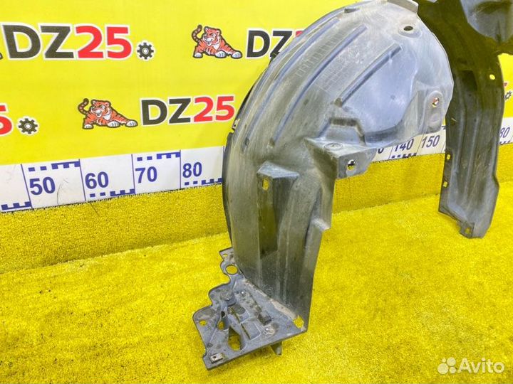 Подкрылок передний правый Honda Fit/Jazz GP5 LEB 143342